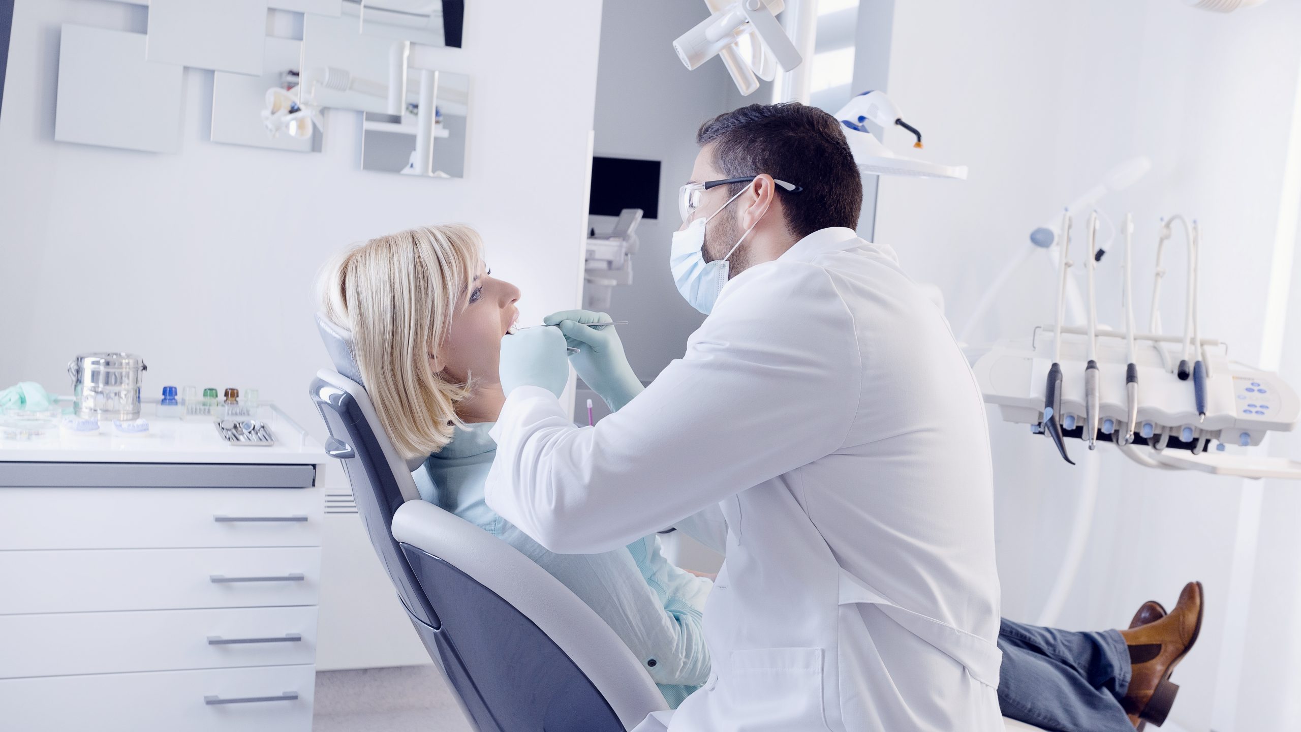 Dentist in South Holland, IL